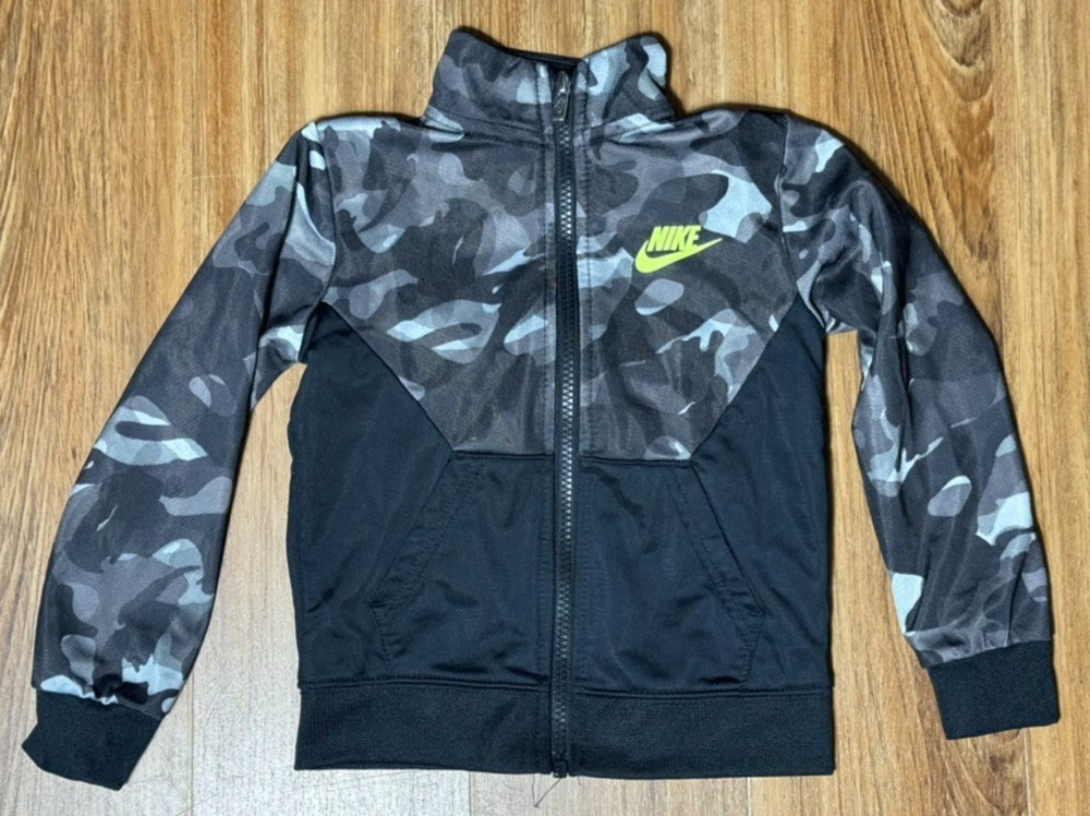 Nike Boys Black Gray Camo Full Zip Track Jacket Athletic - Toddler Size 3T